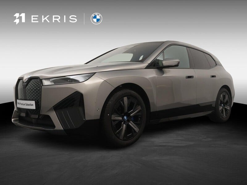 BMW iX