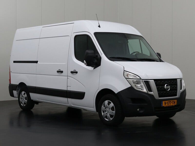 Nissan NV400
