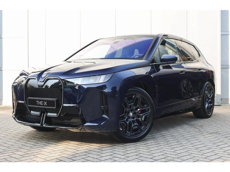 BMW iX