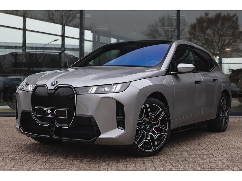 BMW iX