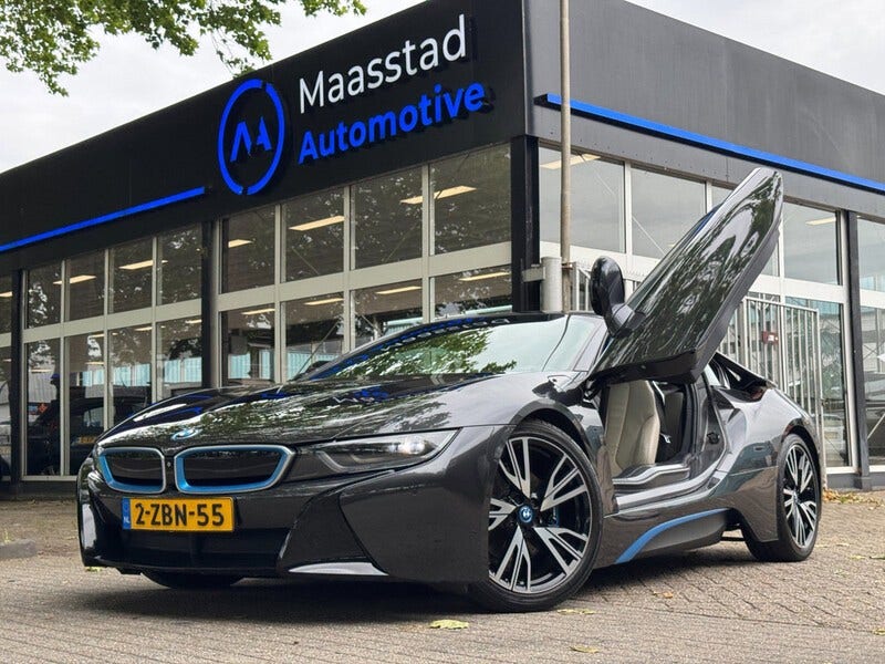 BMW i8