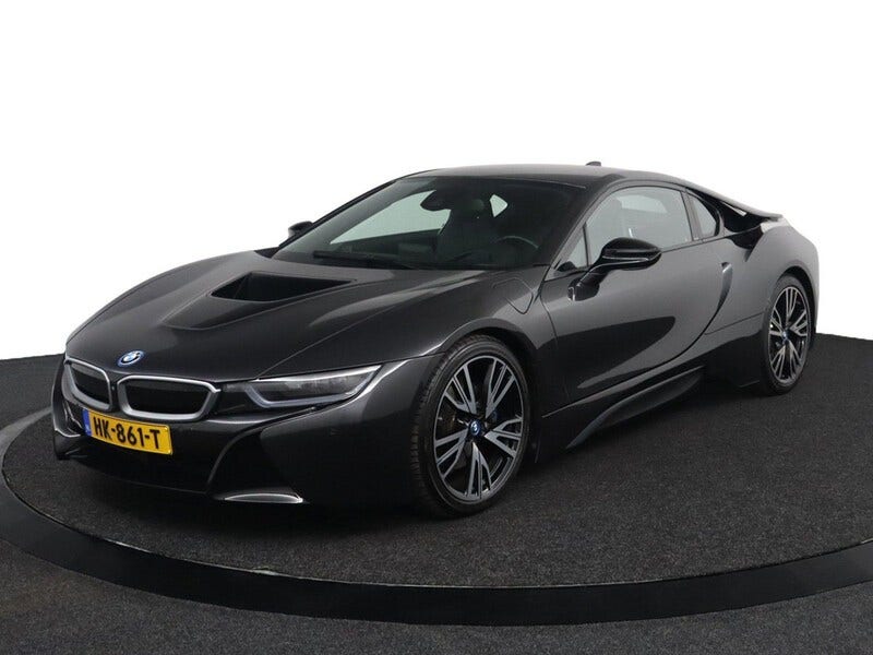 BMW i8