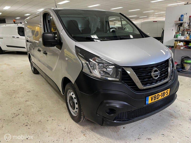 Nissan NV300