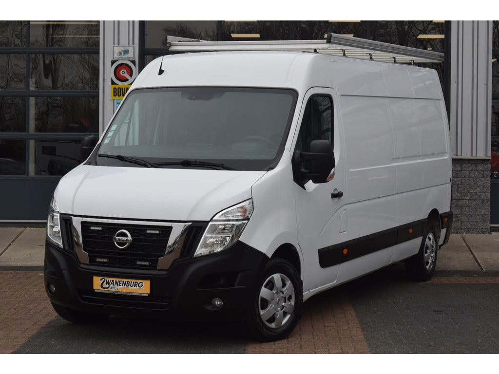 Nissan NV400