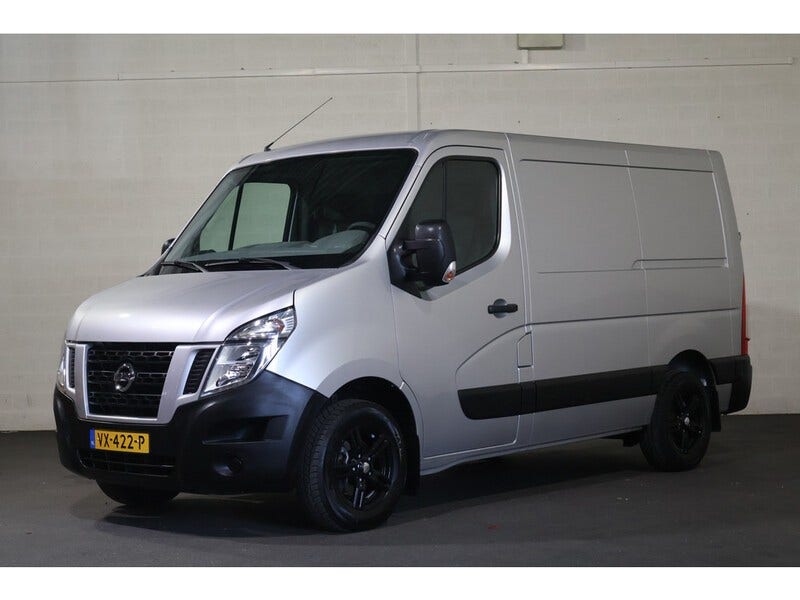 Nissan NV400