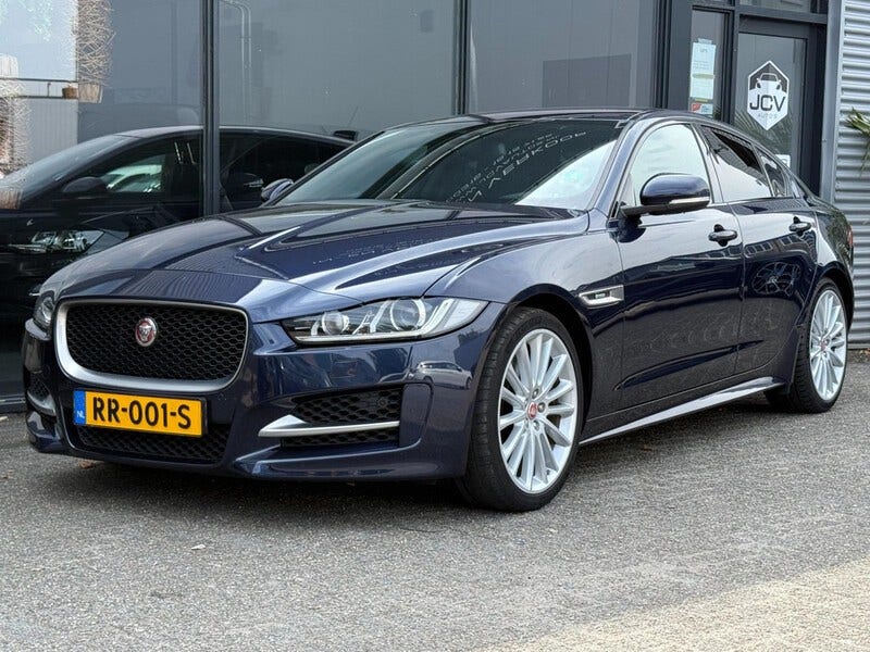 Jaguar XE