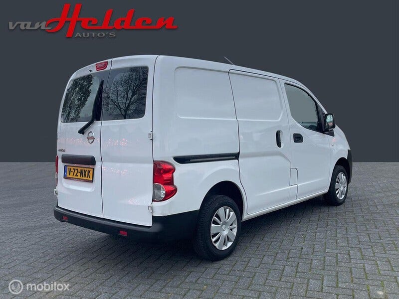 Nissan NV200