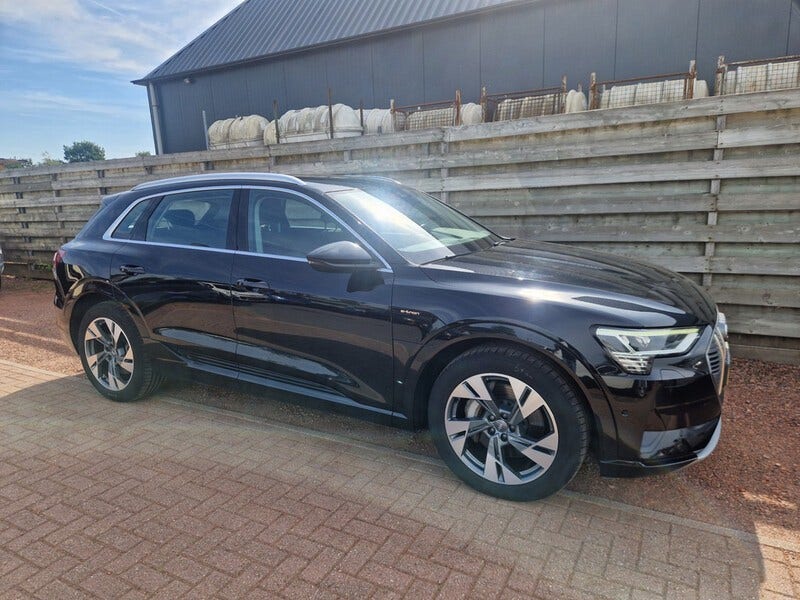 Audi e tron