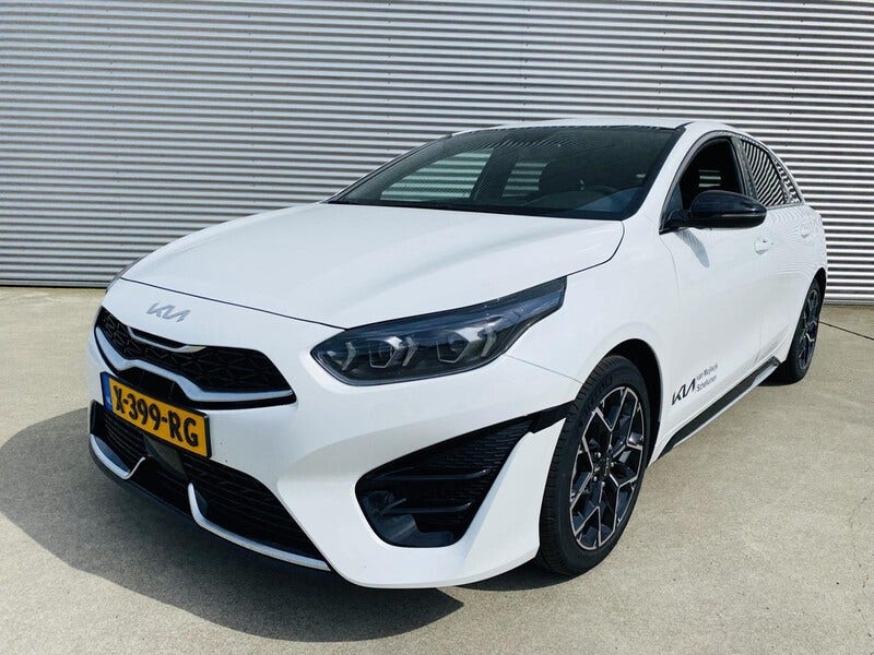 Kia ProCeed