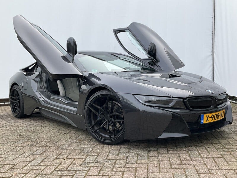 BMW i8
